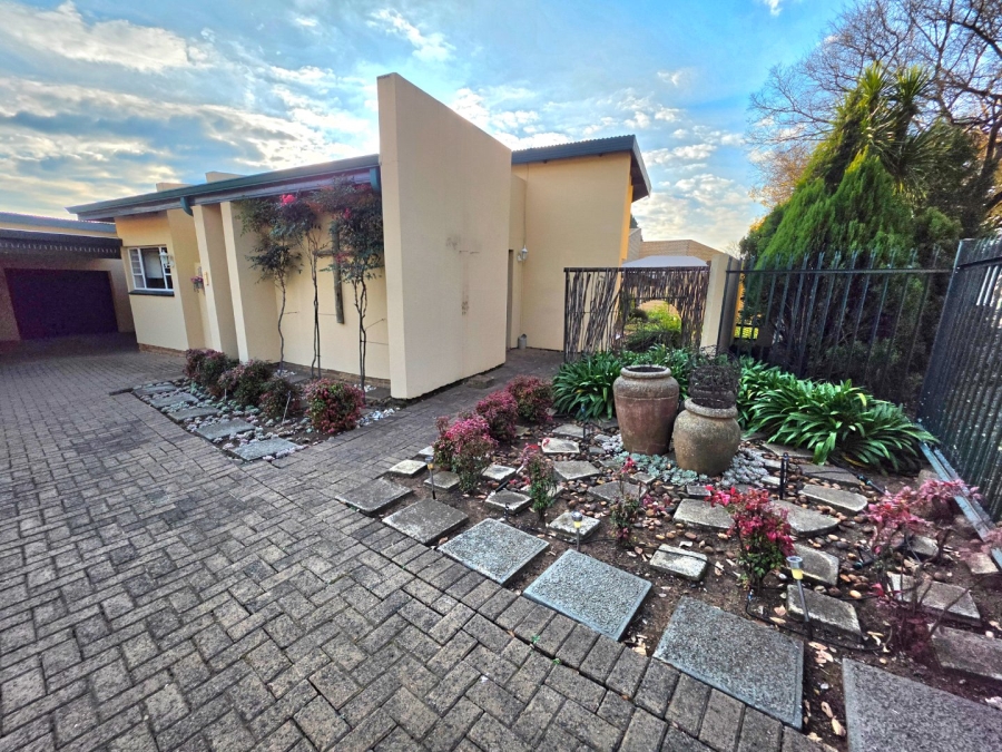 5 Bedroom Property for Sale in Panorama Free State